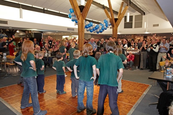 Hermitage reunion � Mt Cook School performance
